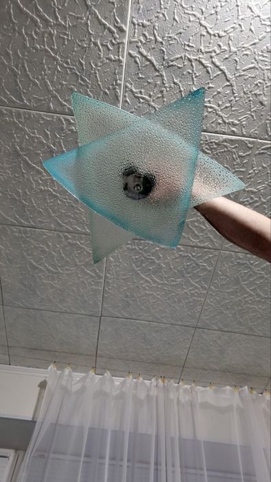 Люстра як нова, освітлення кімнати