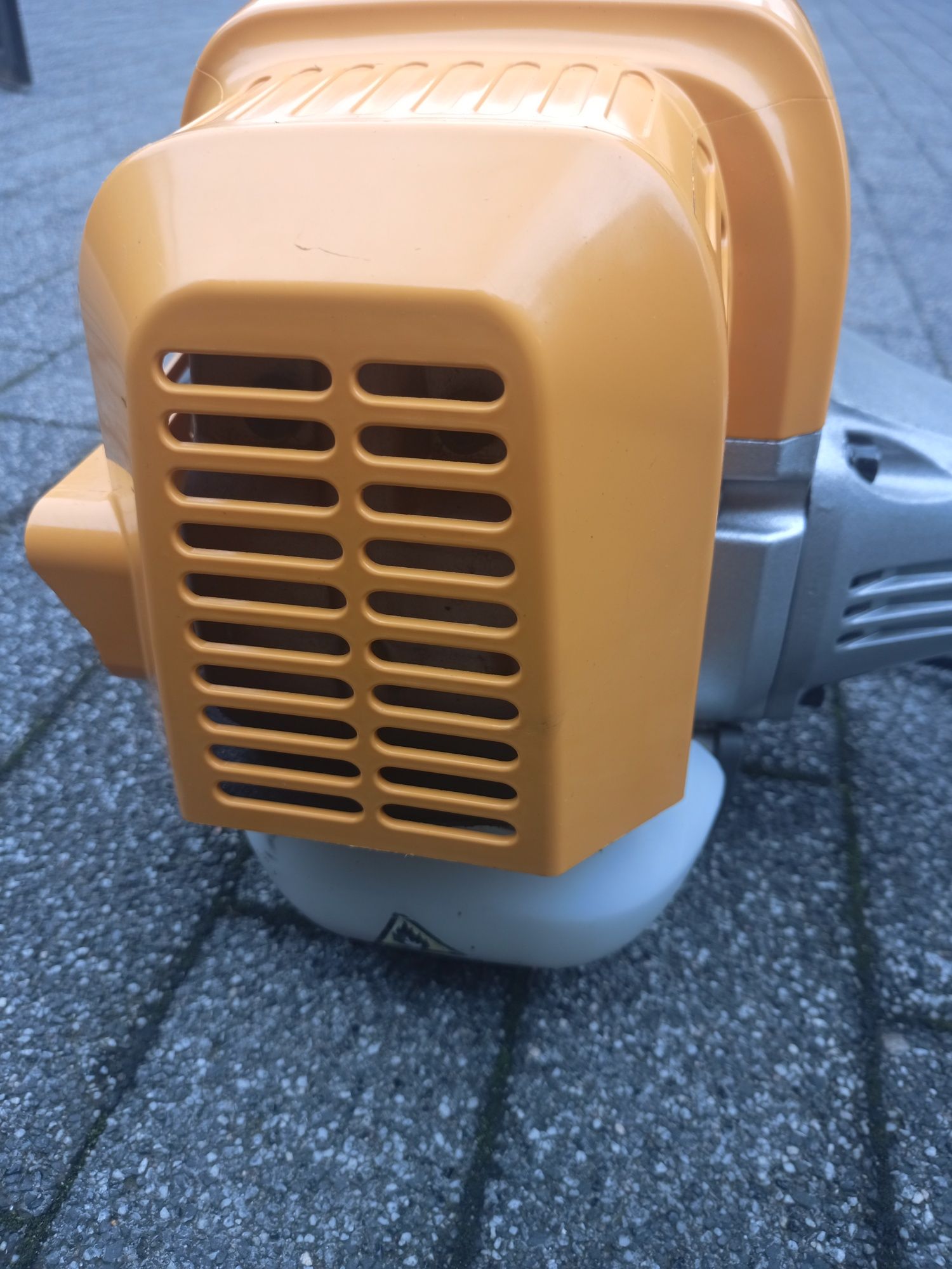 Kosa spalinowa podkaszarka