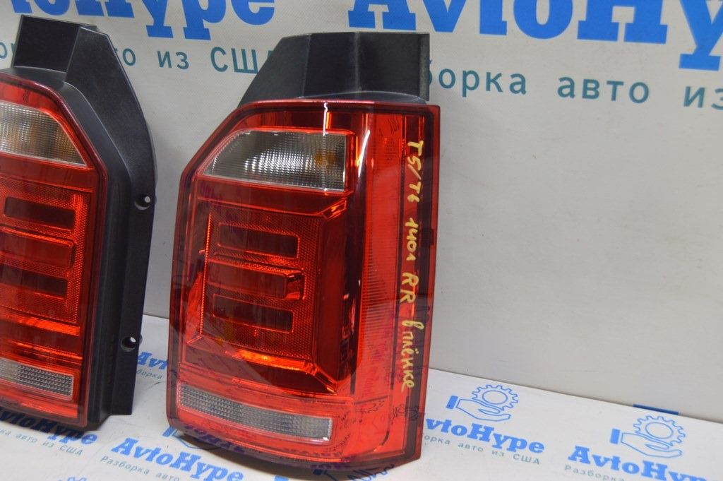 Комплект задних фонарей VW Multivan T6 16-19 LED (01) в плёнке 7E09452