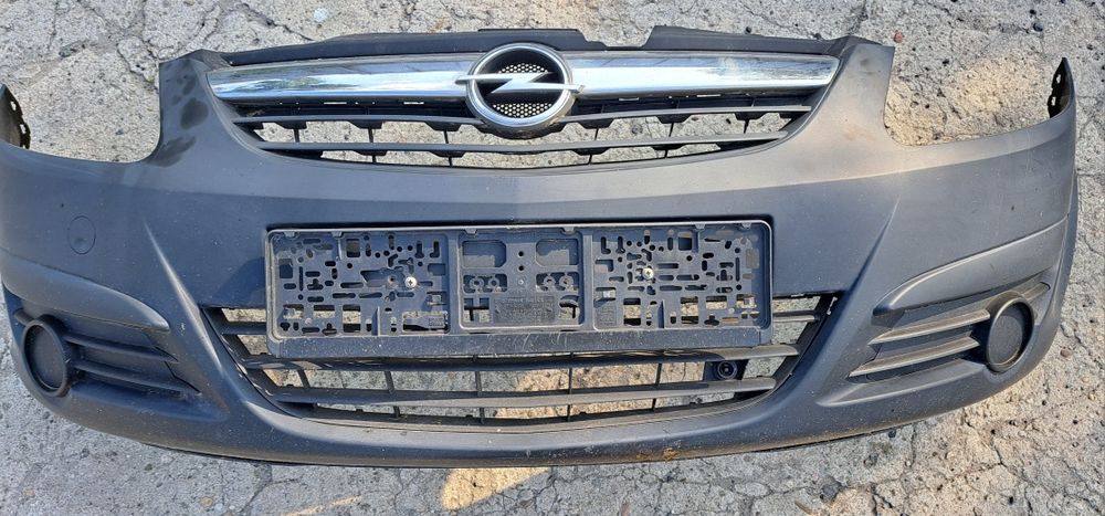 Opel Corsa D Zderzak przedni