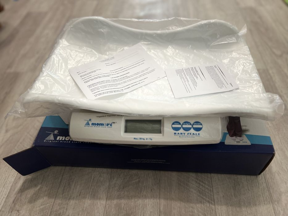 Ваги електронні Momert 6475 для новонароджених