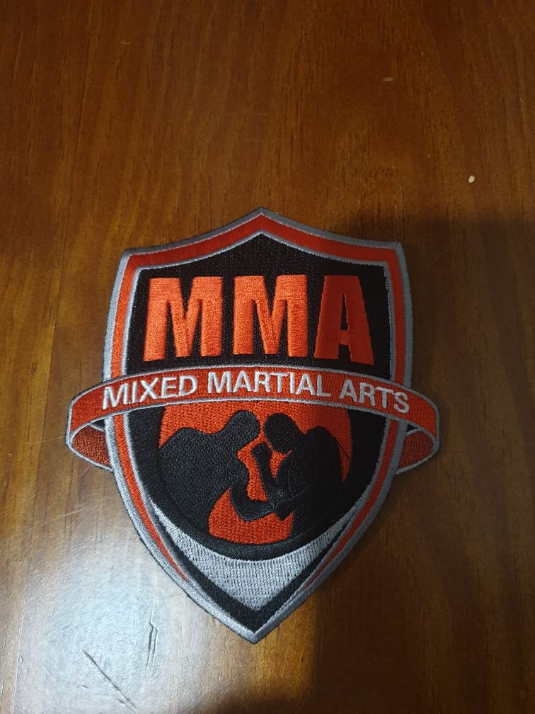 Patch MMA - tecido bordado