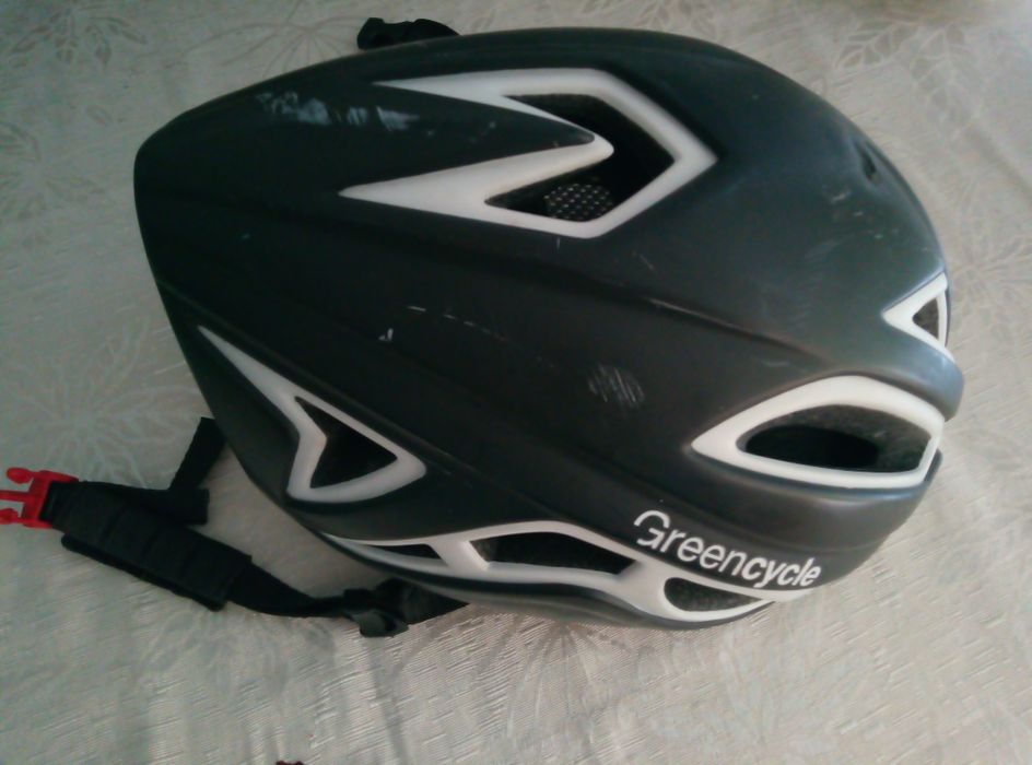 Шлем велосипедный чёрный Greencycle
