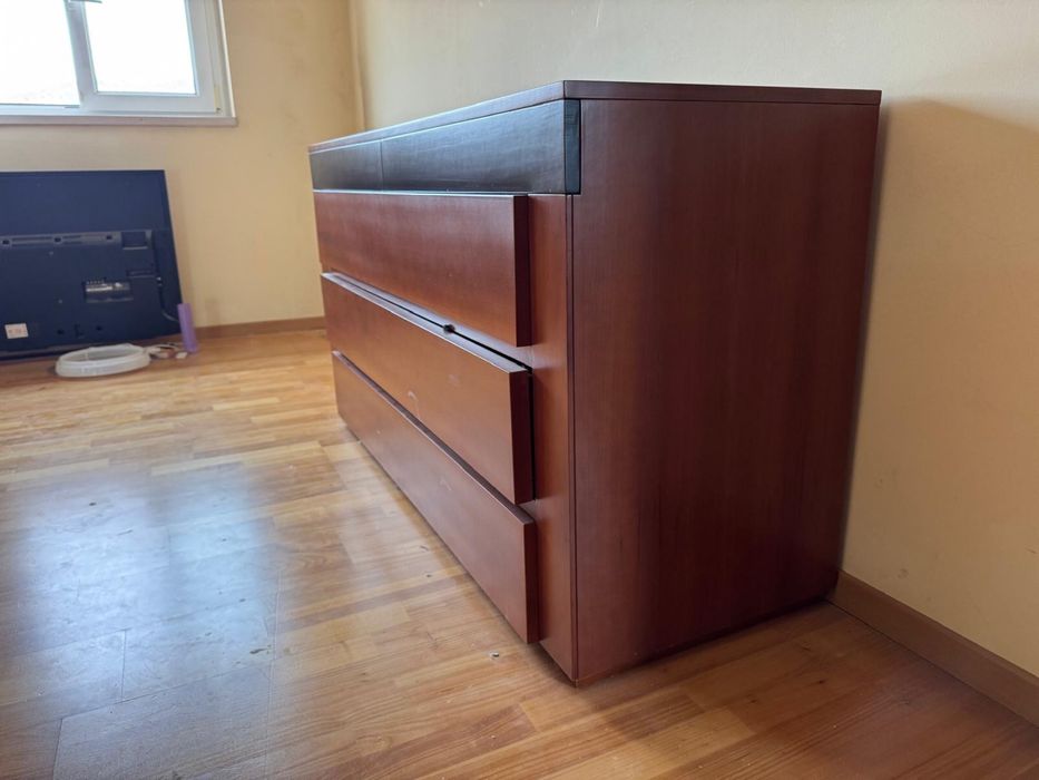 Comoda em optimo estado