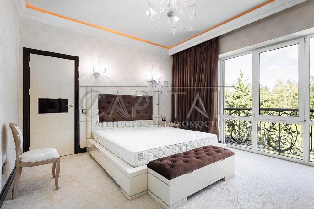 оренда елітного будинку Іванковичи