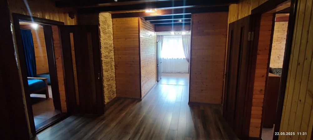 Частина Будиноку "Ясень" на 6 номерів 12-18місць з кухнею та