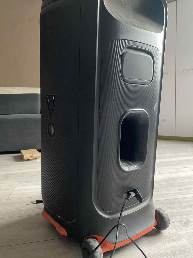 jbl party box 710