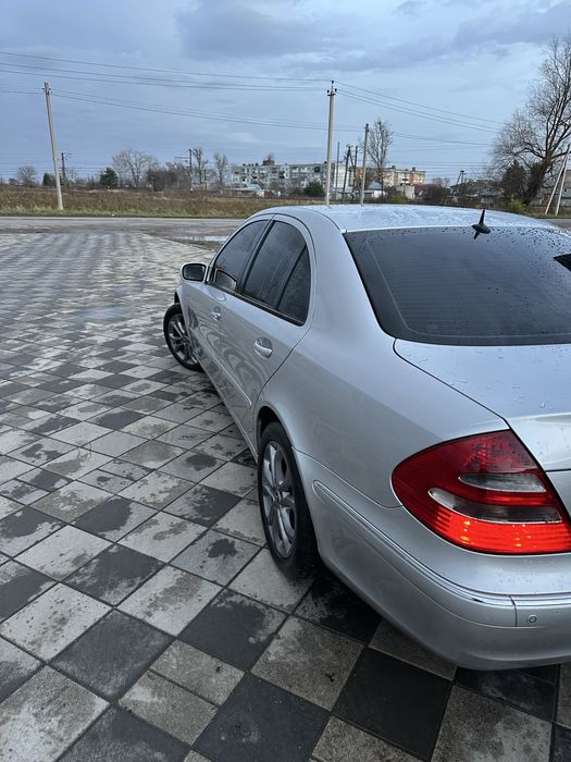 Продам Мерседес w211
