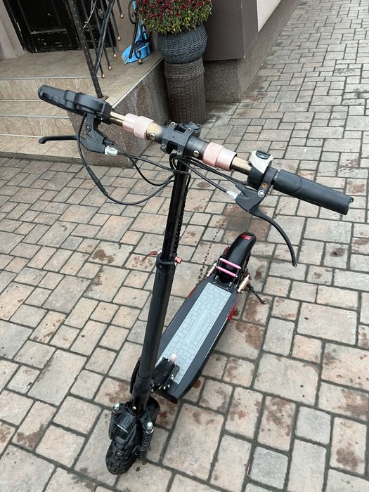 Електросамокат KugooKirin