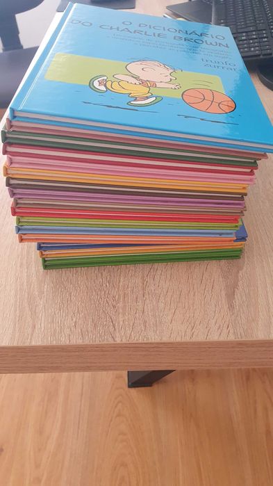 Conjunto completo de livros "O Dicionário Do Charlie Brown"