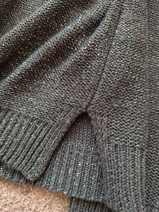Sweter ze srebrną nitką Orsay S