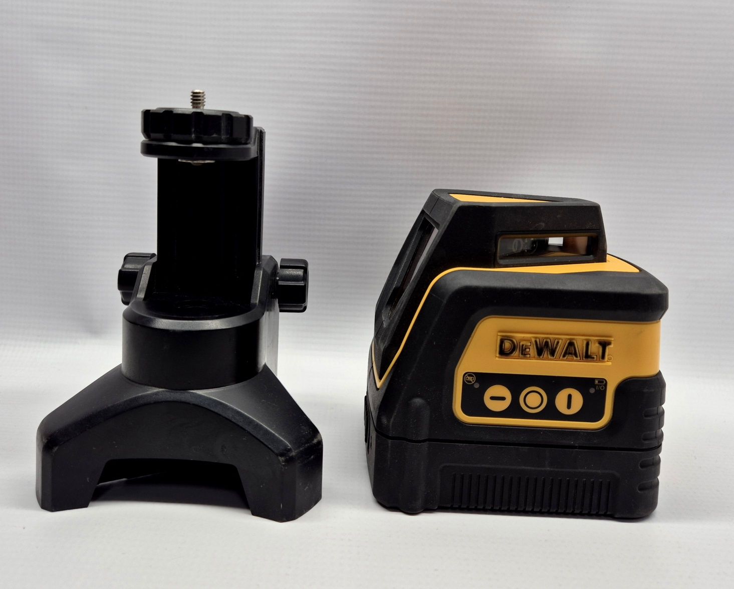 Laser krzyżowy DEWALT DW0811, Komis Jasło Czackiego