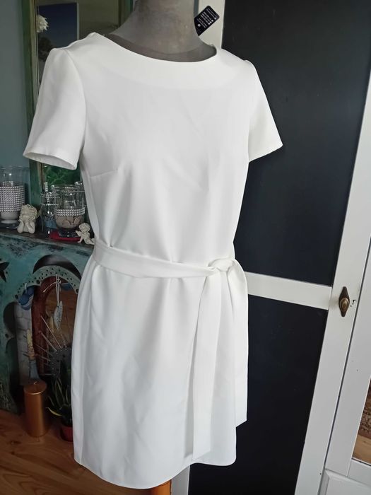 NOWA Sukienka wiązana Stayhere