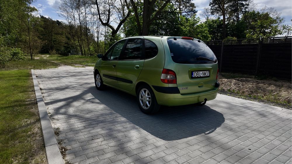 Renault Megane Scenic lift, 2.0 Benzyna + LPG 9 lat w jednych rekach