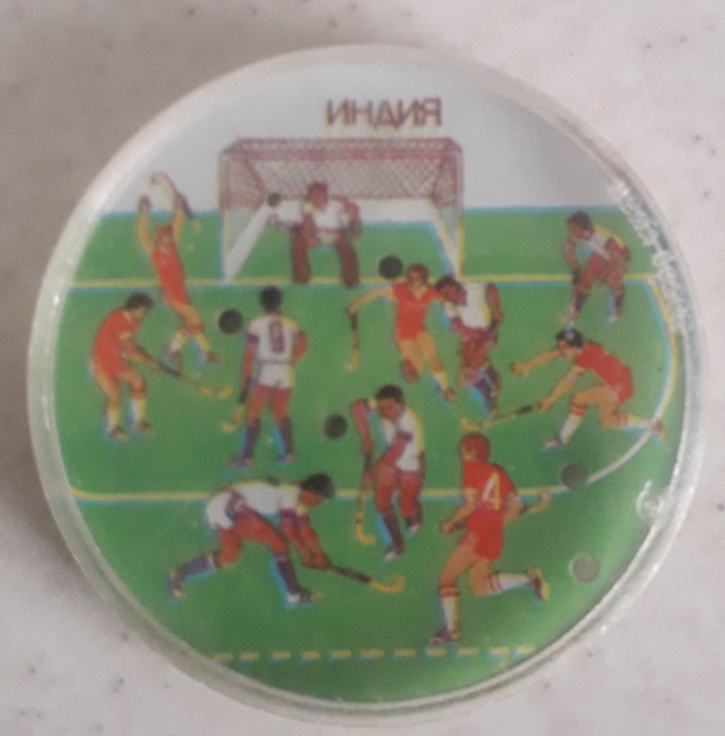 Карманный футбол – детская игра 70-80х.