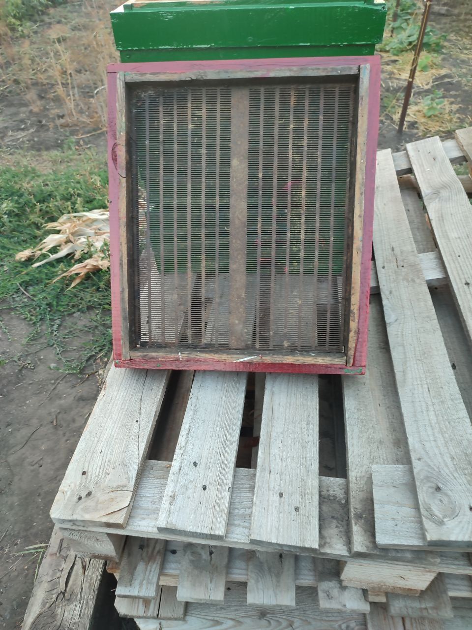 Продам підкришники для вуликів