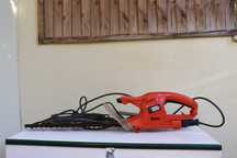 Corta-sebes Black & Decker - 420w