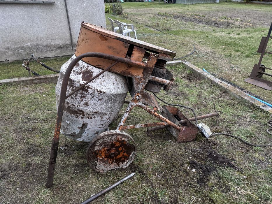 Betoniarka 380V/400V mocna 250l+