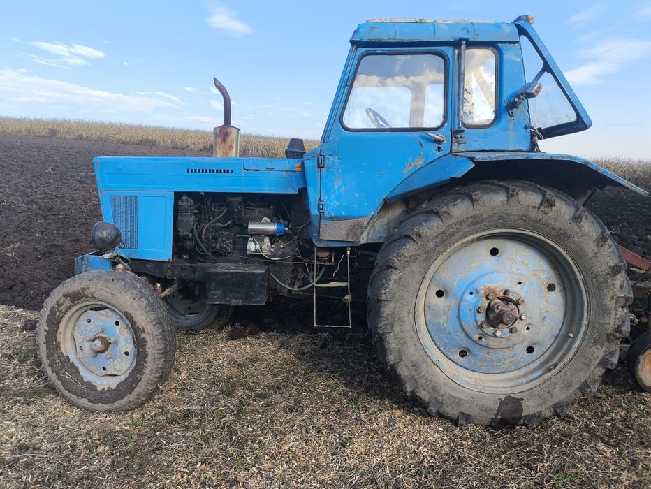 МТЗ 80 у робочому стані