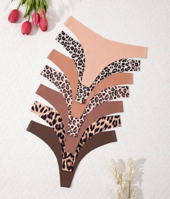 Набір безшовних трусиків стрінги