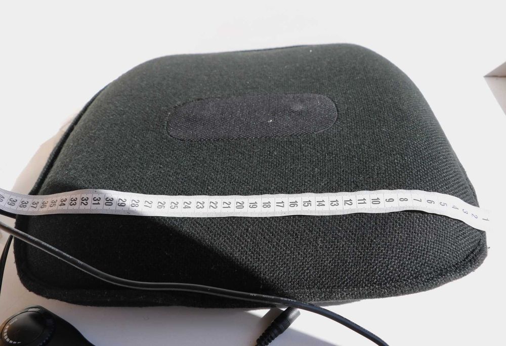 Подушка вибромассажер для спины в авто автомобиль Новая