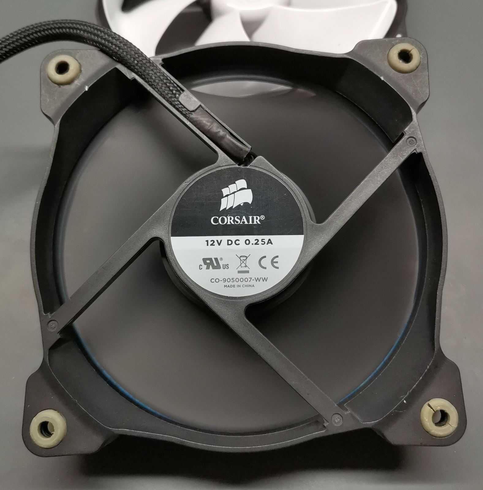 Вентилятор Corsair SP120 Quiet Edition
