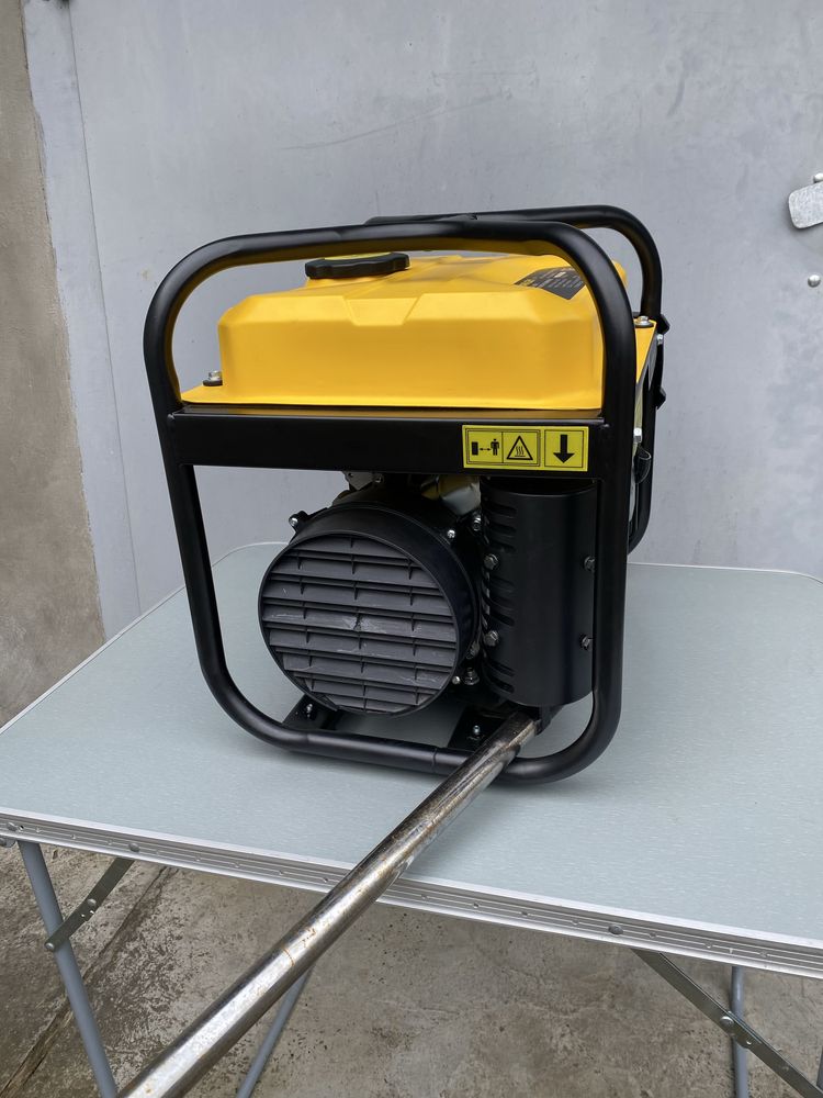 Генератор Stanley SIG 2000-1