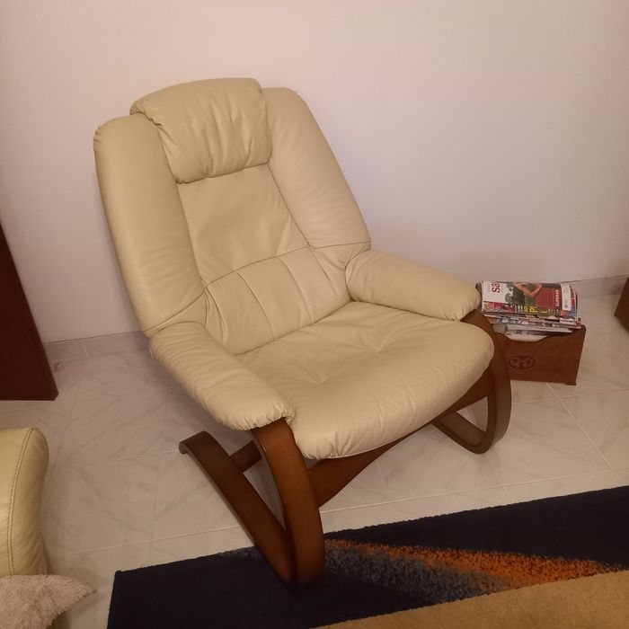 Vendo..Cadeirão de Encosto.