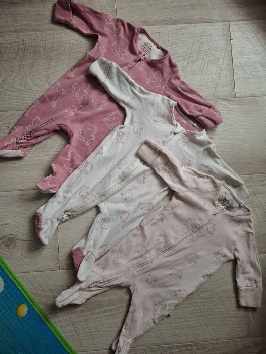 Набір чоловічків некст
0-1, 56 розмір (носили до 2 міс)
Для пологового