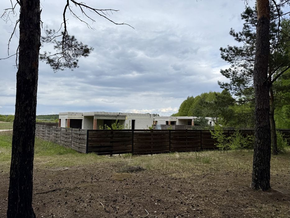 Будинок не добудований ділянка 12 соток