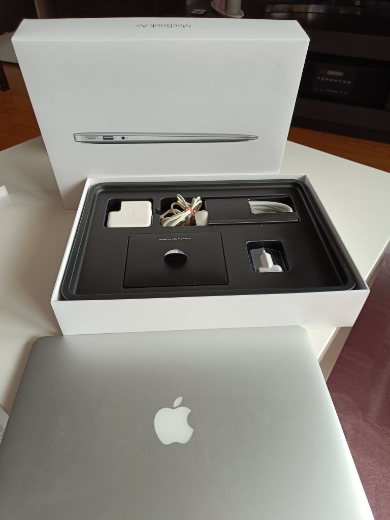 Laptop  Apple Mac Book Air 13