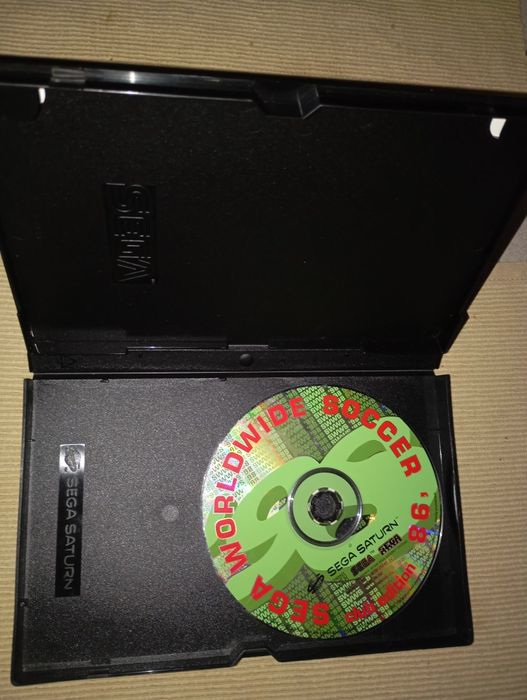 Jogo e comando Sega Saturn