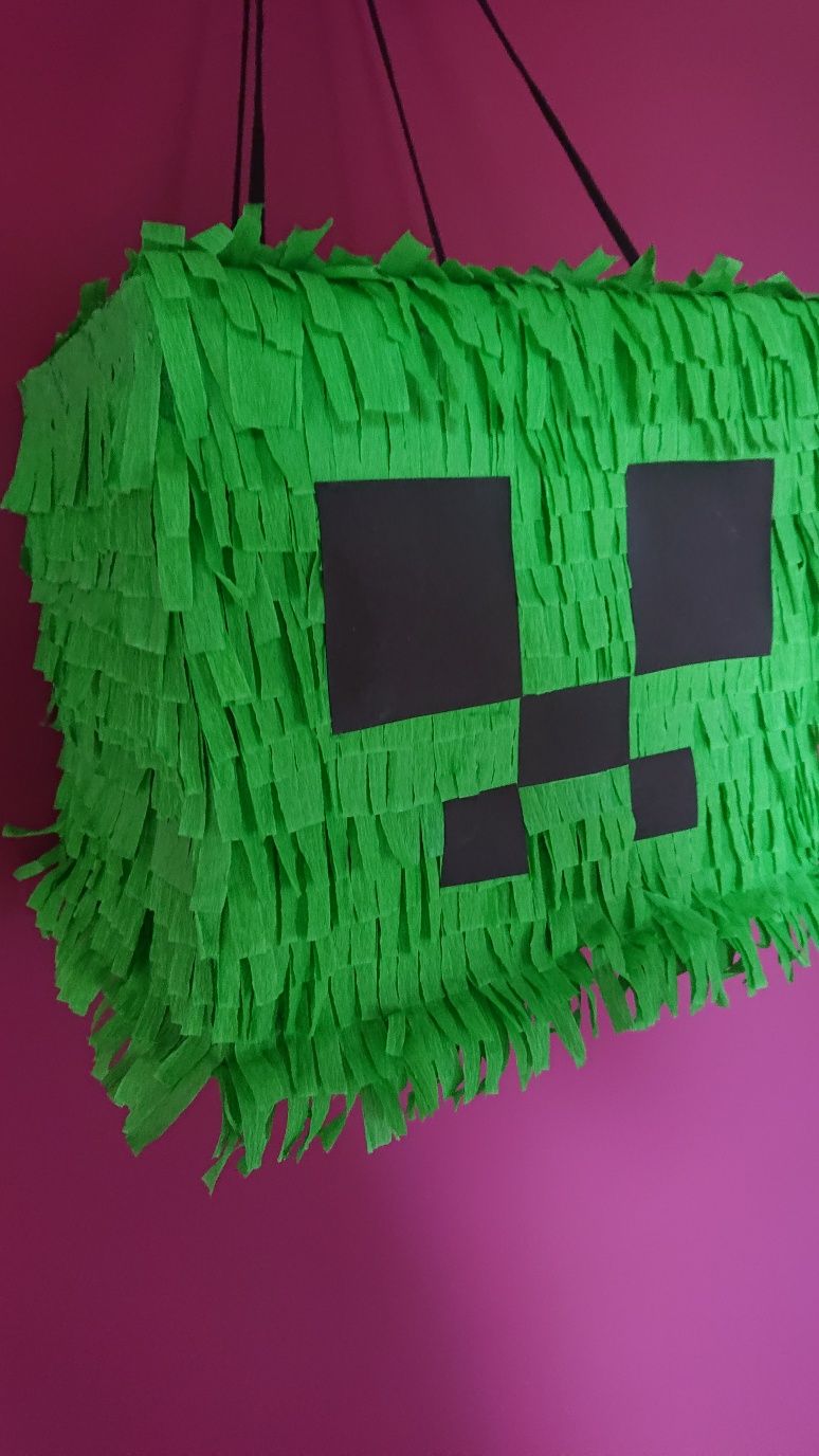 Piniata creeper z confetti