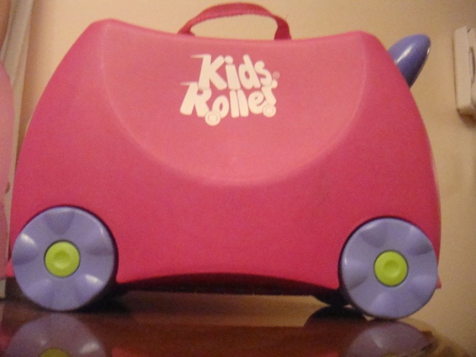 Дитяча валіза на колесах Kids Rollers