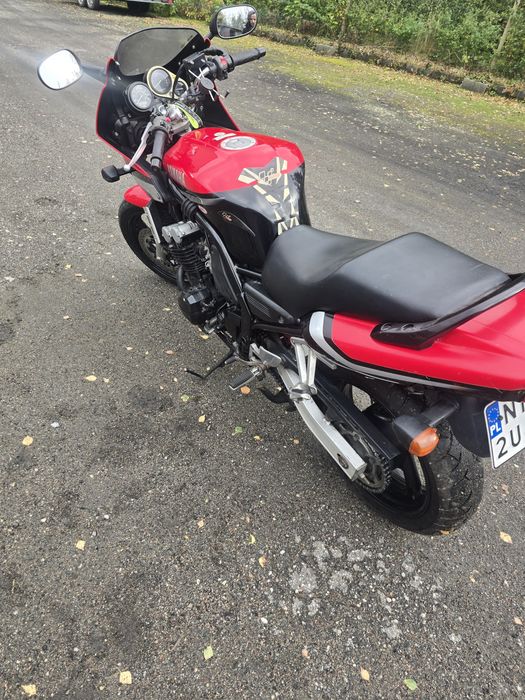 Motocykl Yamaha FZS 600