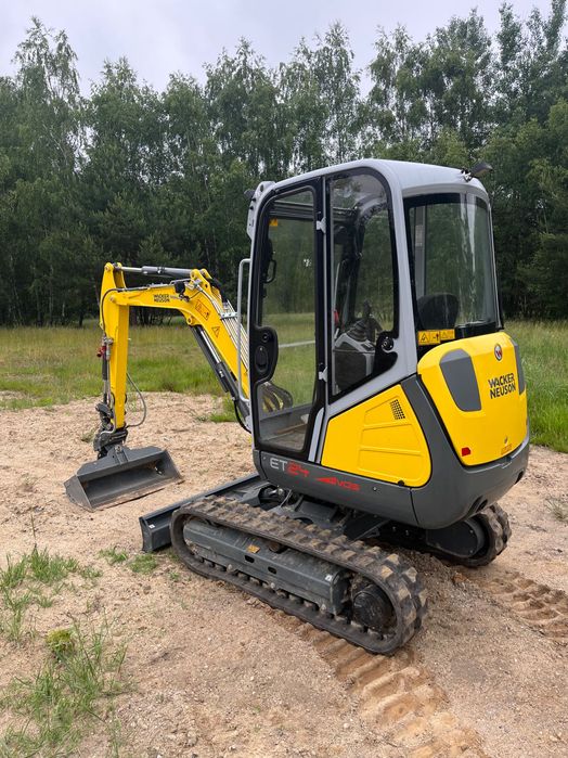 Usługi minikoparką, roboty ziemne, transport - 20 lat doświadczenia.
