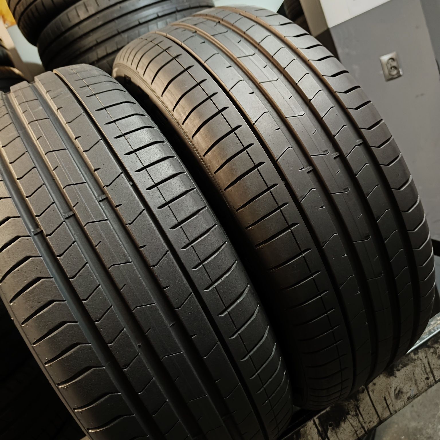 245/50/19 XL Sprzedam parę opon letnich Pirelli