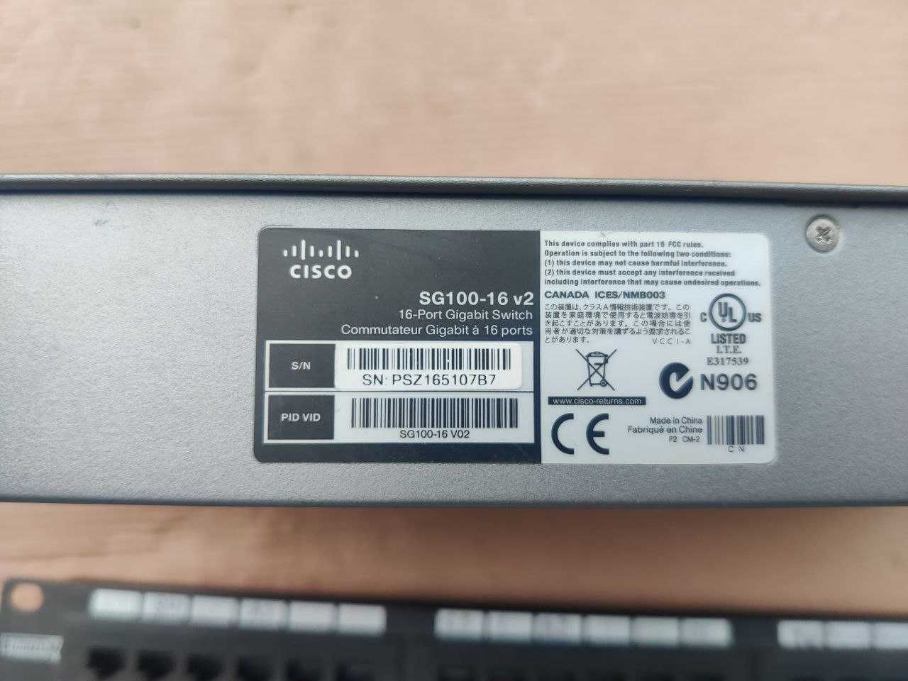 Комутатор Cisco 24\16 портів, патч панель