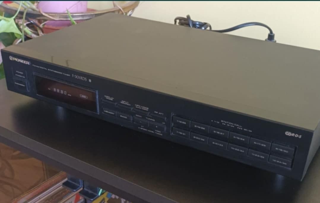 Tuner Pioneer F-301RDS