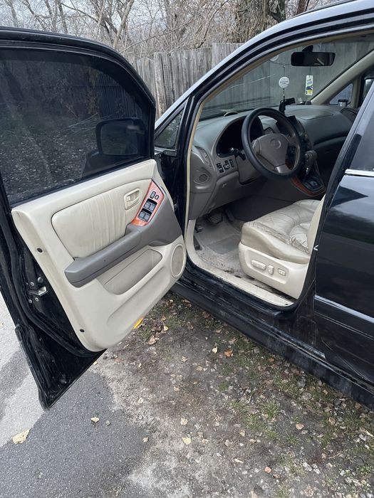 Продаю Lexus rx 300 рестайлінг передній привід