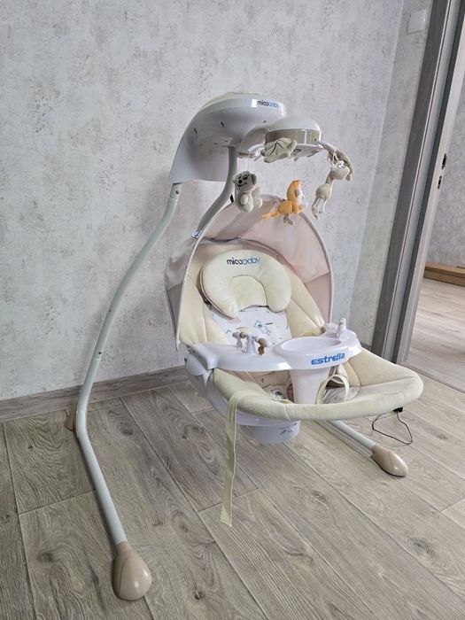 Укачующий центр Mioobaby Estrella музикальний шезлонг