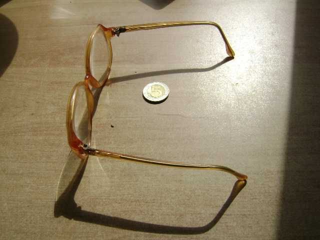 Starocie z PRL Okulary damskie korekcyjne +2,5 dioptrii rozstaw 13,5cm