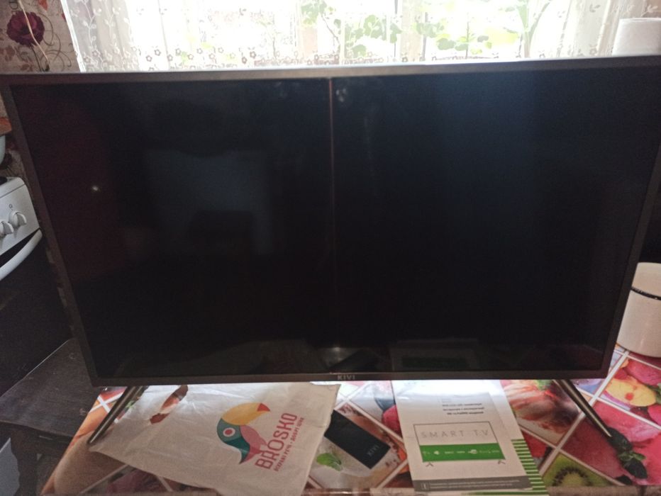 Продам телевізор смарт ТВ KIVI