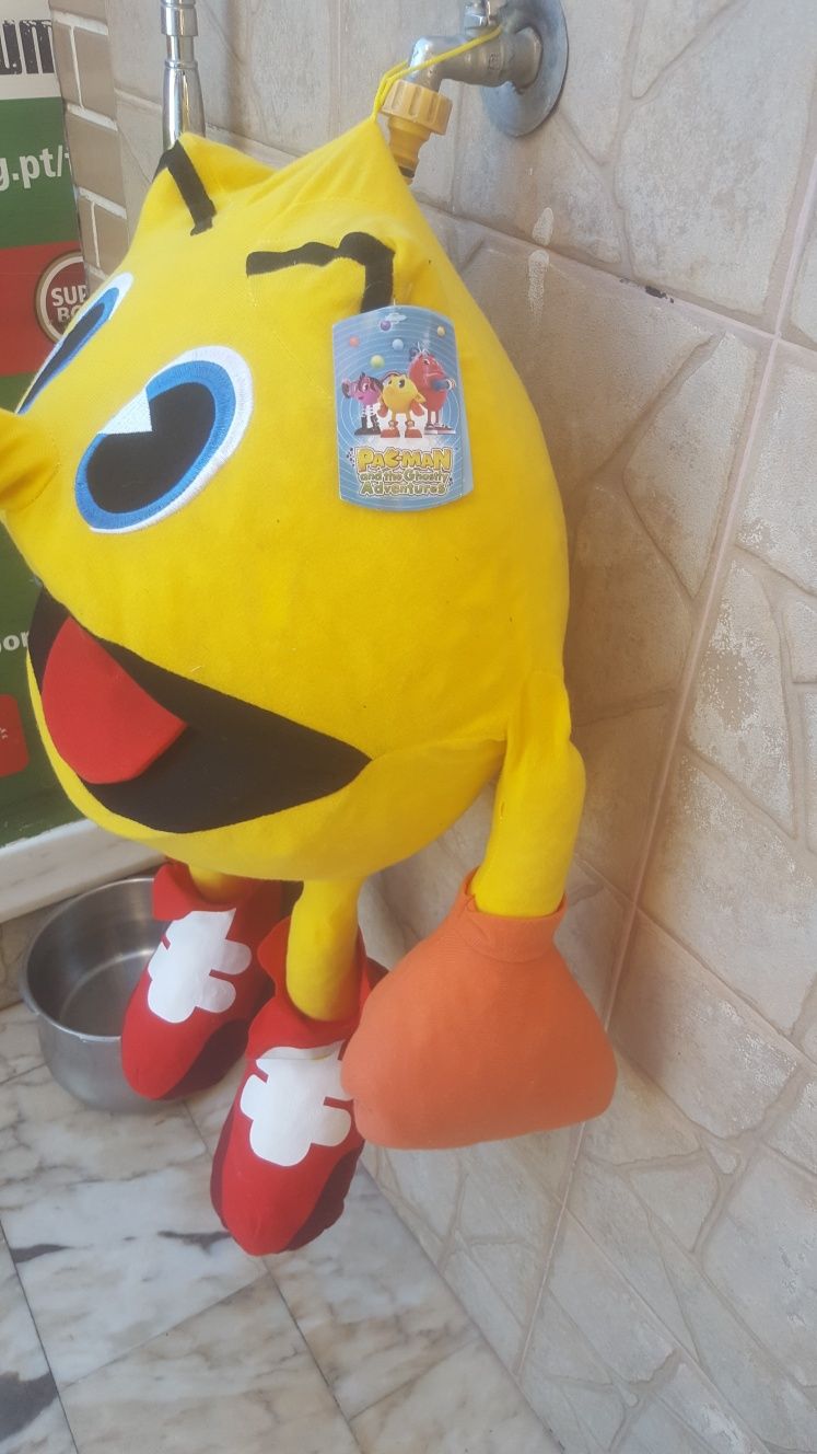 Boneco  de  peluxe para  criança
