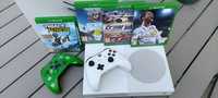 X Box One S 500mb + 2 pady (jeden Pad to Minecraft Creeper) + 4 gry