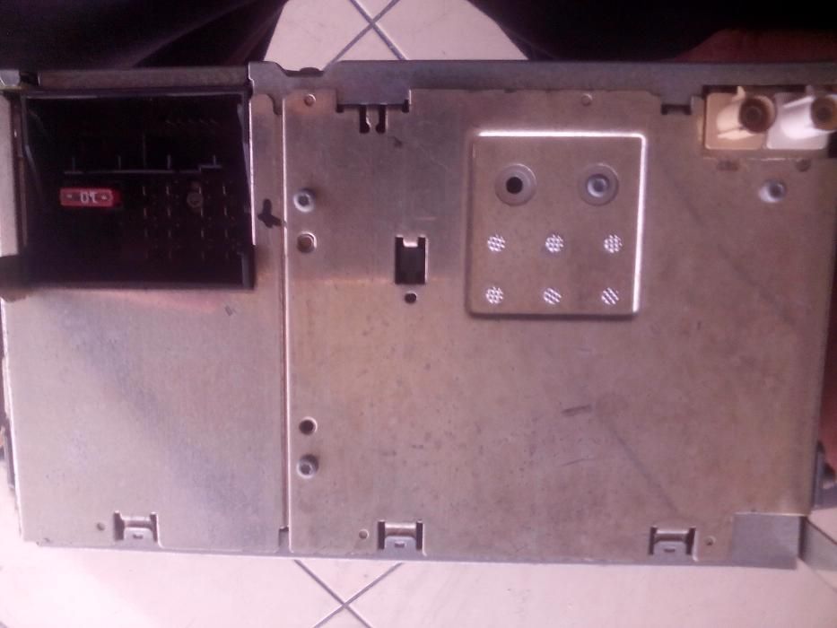 Vendo Radio Original para VW Touran – Novo - Fixo