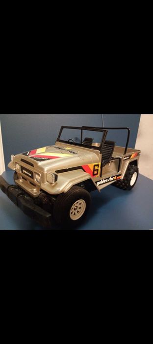 Samochód zdalnie sterowany Toyota golden star Nikko vintage