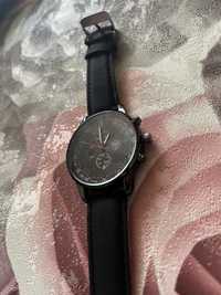 Класичний наручний годинник(чорний)