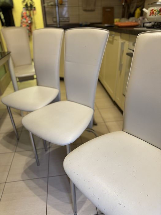 Стулья кухонные обеденные 4 шт