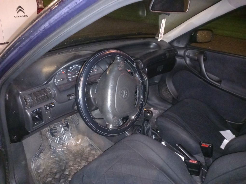 Astra 1.4 16v ano 97